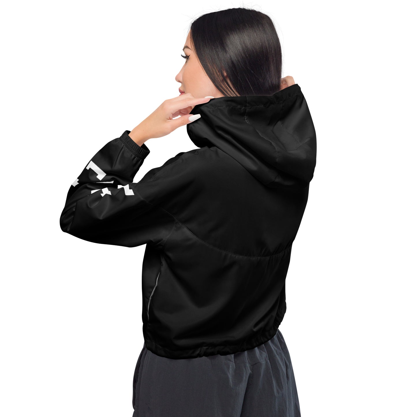 Sqdltd SP23 Women’s cropped windbreaker BW